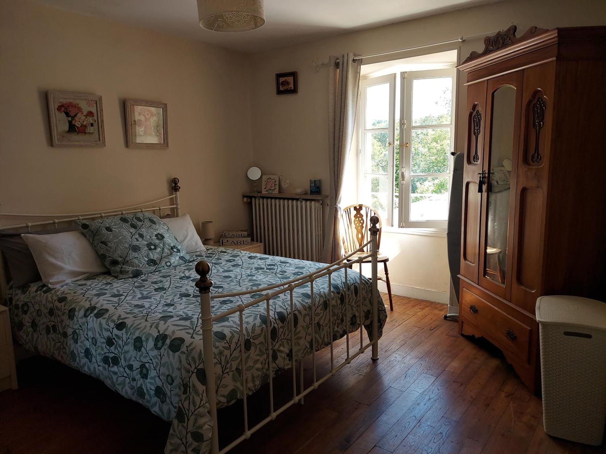 Charming Two Bedroom Gite With Beautiful Gardens Confolens Ngoại thất bức ảnh